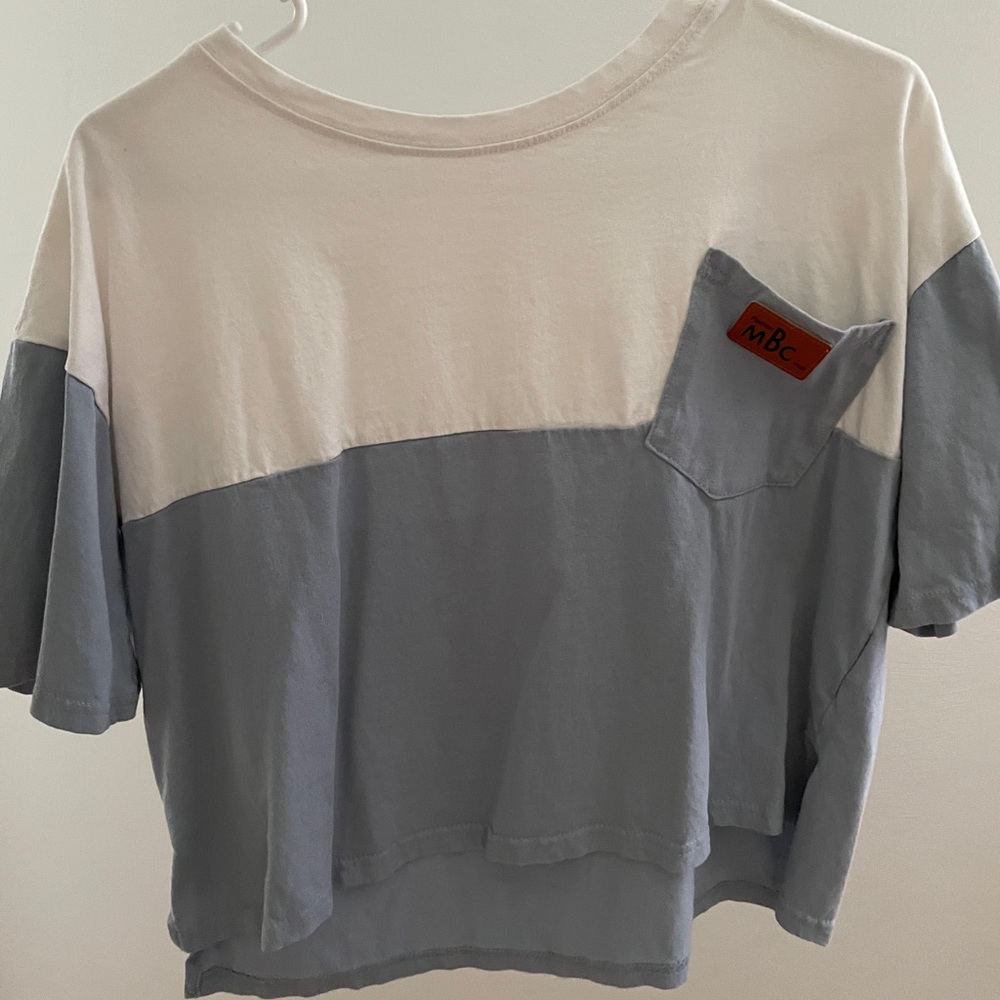 SHEIN New, Women’s Blue and White Cropped T, Size M